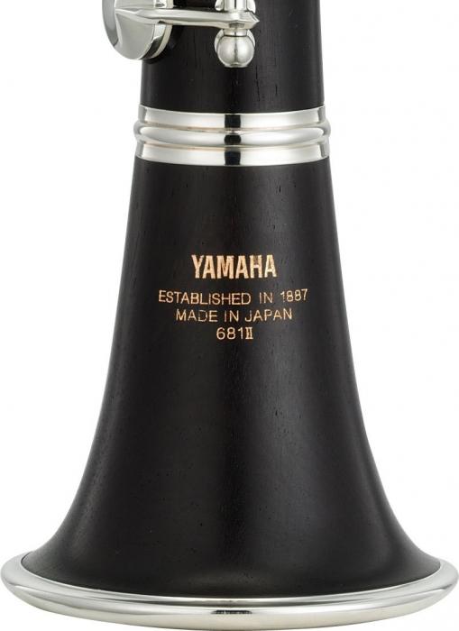 Clarinete piccolo Yamaha Profesional YCL681II